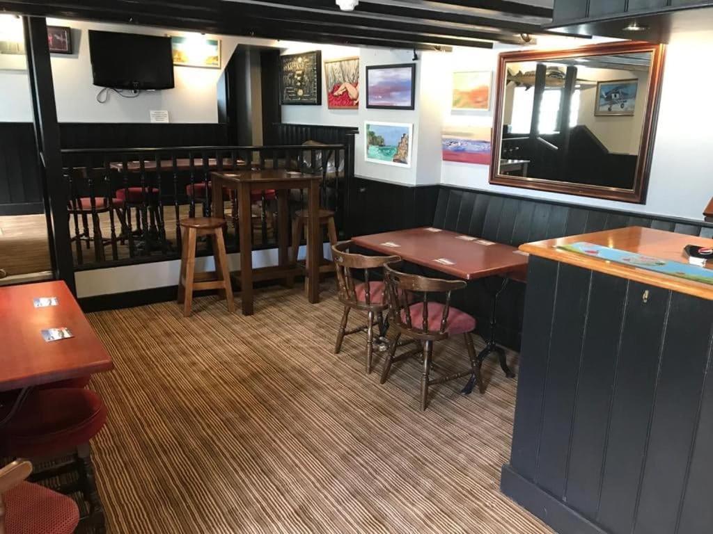 The Swordfish Inn Penzance Eksteriør bilde